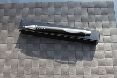 Druckbleistift, Bleistift 0,5 mm; Metall, schwarz/ silber, rutschfeste Griffzone