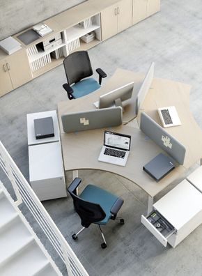 Schreibtisch für 3 Personen OGI A, Gruppenschreibtisch/ Teamarbeitsplatz
