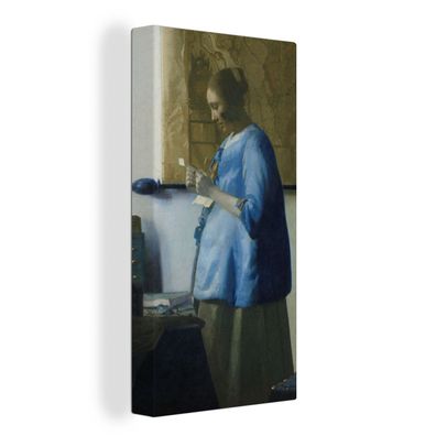 Leinwand Bilder - 80x160 cm - Frau in Blau liest einen Brief - Gemälde von Johannes V