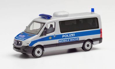 Herpa 095747 - MB Sprinter 13 Flachdach Bus - Polizei Berlin/ Mobile Wache. 1:87