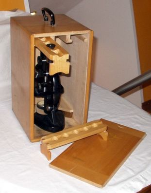 altes Forschungs-Mikroskop MGF Berlin Original Holzetui (DI0172)