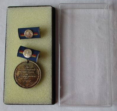 DDR Medaille für hervorragende Leistungen im Finanzwesen Bartel 292 a (153643)