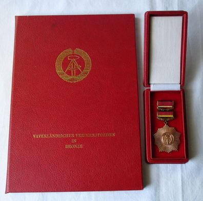 DDR alter Vaterländischer Verdienstorden in Bronze plus Urkunde (100540)