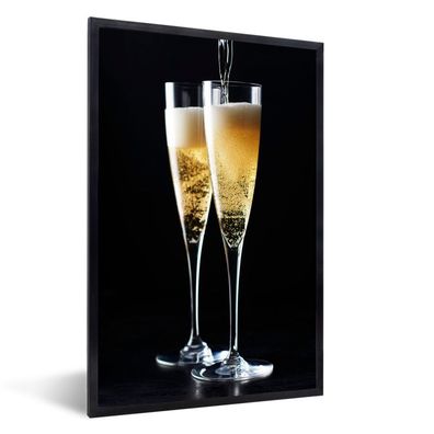 Poster - 40x60 cm - Eingegossene Champagnergläser auf schwarzem Hintergrund