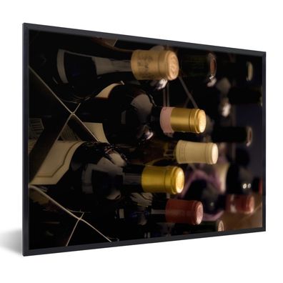 Poster - 40x30 cm - Reihen von Wein in Kisten verpackt in einem Weinkeller