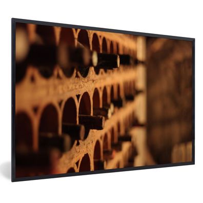 Poster - 60x40 cm - Flaschenregal in einem unterirdischen Weinkeller in Ribera