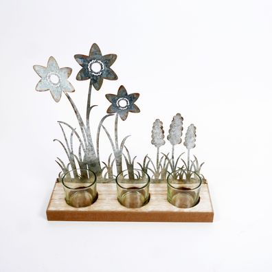 Teelichtglas 3er auf Holzsockel mit Blumenverzierung aus Metall Höhe 25 cm