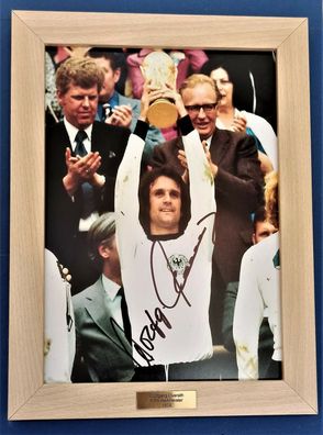 Wolfgang Overath FIFA Weltmeister 1974 Original Signiert