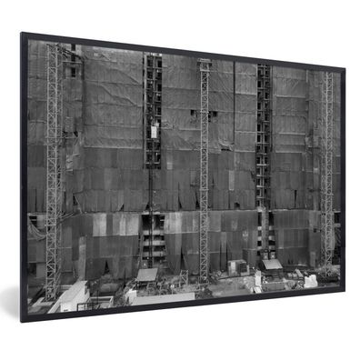 Poster - 120x80 cm - Betonstruktur auf einer Baustelle - schwarz und weiß