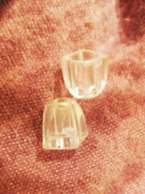 1Kunststoffknopf Kordelstopper transparent 11x10mm Nr. 4687