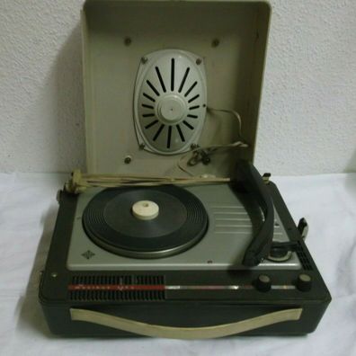 60er Jahre Plattenspieler Telefunken Musikus 105 tragbar Koffergerät 60s