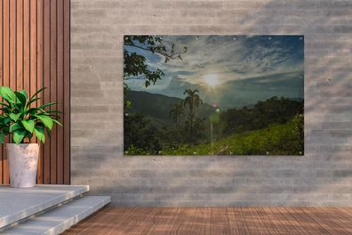 Gartenposter - 180x120 cm - Glühende Sonne strahlt auf Perus dichte Regenwälder