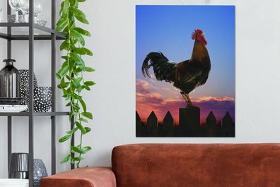 Leinwandbilder - 60x80 cm - Hahn auf einem Zaun während eines Sonnenuntergangs