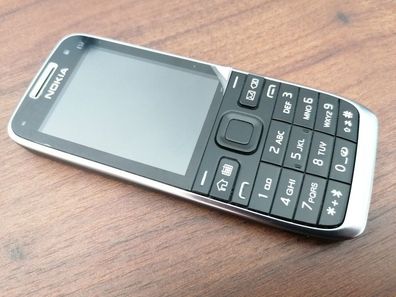 Nokia E52 in Schwarz top generalüberholt / black / Smartphone
