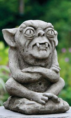 Steinfigur Gremlin sitzend 22cm grau Englischer Steinguss Gargoyle Kobold