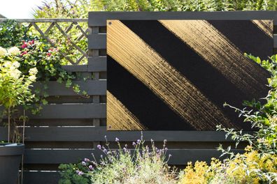 Gartenposter - 120x80 cm - Goldene Farbstreifen auf schwarzem Hintergrund