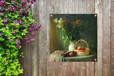 Gartenposter - 100x100 cm - Stilleben - Blumen - Apfel - Korb - Tisch - Malerei