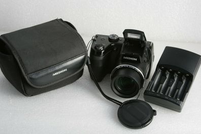 webersfotoshop Medion MD 86888 Digitalkamera 16MP schwarz inkl. Equipment