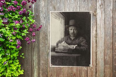 Gartenposter - 30x40 cm - Selbstbildnis von Rembrandt, Radierung neben einem Fenster