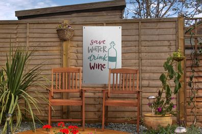 Gartenposter - 40x60 cm - Wein - Wasser sparen, Wein trinken - Weinflasche - Weintrin
