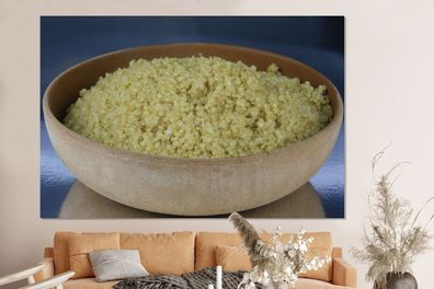 Glasbilder - 150x100 cm - Eine Nahaufnahme des Superfoods Quinoa in einer Holzschale