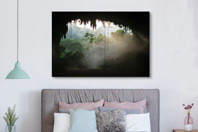 Leinwandbilder - 150x100 cm - Natürliche Höhle im Regenwald von Malaysia