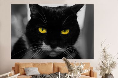 Glasbilder - 150x100 cm - Schwarz-Weiß-Foto des Kopfes einer schwarzen Katze mit gelb