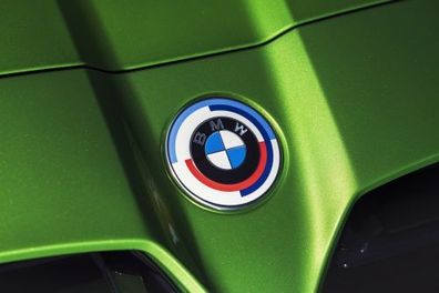 BMW Emblem "50 Jahre BMW M" Frontklappe - 2er G42 / 4er G22 G23 G26 / i4 G26