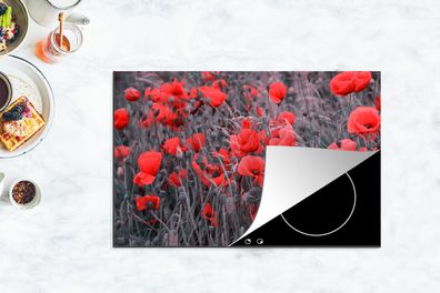 Herdabdeckplatte - 80x52 cm - Rote Mohnblumen in einem Schwarz-Weiß-Bild