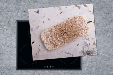 Herdabdeckplatte - 65x52 cm - Die gepufften Quinoa-Samen auf einer dekorativen Oberfl