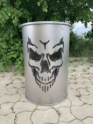 Feuertonne Totenkopf Schädel Skull 200 Liter Metallfass Ölfass Garten Feuerstelle