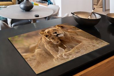 Herdabdeckplatte - 78x52 cm - Löwe - Wilde Tiere - Jungtier