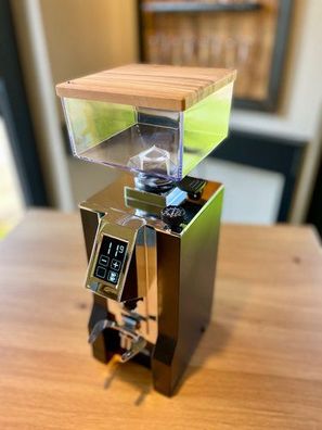 Eureka New Mignon Specialita Espressomühle * Schwarz 16CR mit Echtholz Deckel ( Oliv