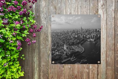 Gartenposter - 50x50 cm - Luftaufnahme von Manhattan, New York - schwarz und weiß