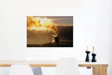 Leinwandbilder - 90x60 cm - Ein Sonnenuntergang hinter der Dampflokomotive
