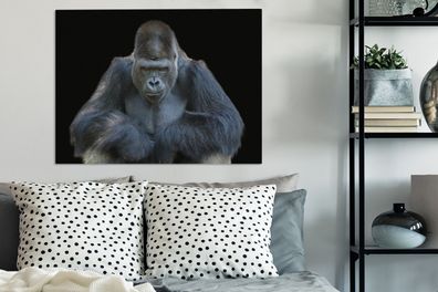 Leinwandbilder - 80x60 cm - Ein Gorilla schaut eindrucksvoll in die Kamera