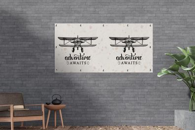 Gartenposter - 160x80 cm - Sprichwörter - Zitate - Das Abenteuer wartet - Reisen