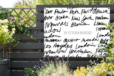 Gartenposter - 120x90 cm - Sprichwörter - Zitate - Sag ja zu neuen Abenteuern - Londo