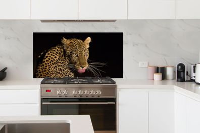 Spritzschutz Küche - 120x60 cm - Leopard - Zunge - Nacht (Gr. 120x60 cm)