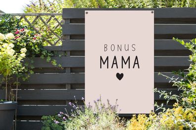 Gartenposter - 80x120 cm - Sprichwörter - Mama - Bonus Mama - Zitate (Gr. 80x120 cm)