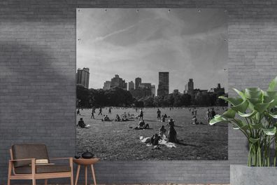 Gartenposter - 200x200 cm - Central Park an einem Sommertag - schwarz und weiß