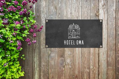 Gartenposter - 60x30 cm - Hotel Oma - Oma - Zitate - Sprichwörter (Gr. 60x30 cm)