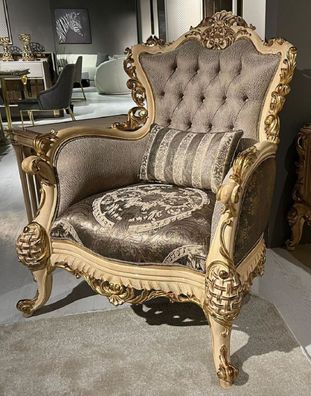 Casa Padrino Luxus Barock Wohnzimmer Sessel Grau / Naturfarben / Gold - Handgefertigt