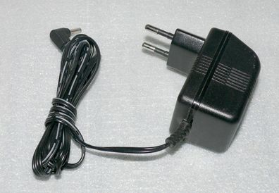 G150020D AC DC Trafo Adaptor Ladegerät Netz teil stecker 15V 200mA 3VA 3,3-1,9mm
