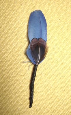 kleine Hutfeder Hutschmuck rauchblau Feder ca 4,5cm für Herrenhut Art 24-46