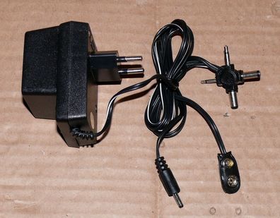 Universal Netzteil Netz adapter stecker gerät Trafo 3V 4,5V 6V 7,5V 9V 12V 300mA