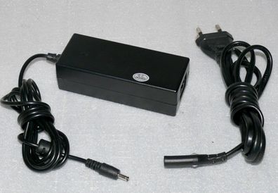 MD2721 AC Switching Trafo Adaptor Ladegerät Netz teil stecker 12V 3A 3,3-1,9 mm