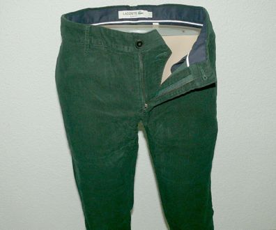 Lacoste HH2710CWYZP Classic Cord Jeans Moderne Hose Slim Fit 42 W33 L32 Dk. Grün