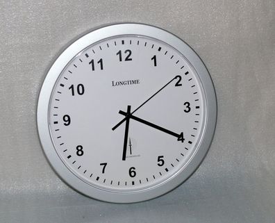 Longtime Designer Funk Wand Uhr Radio Controlled Silber Rund 30cm Quartzwerk