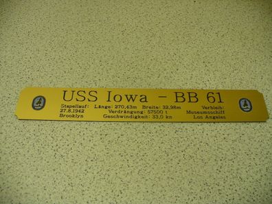Namensschild für Modellständer mit Daten - USS Iowa BB61